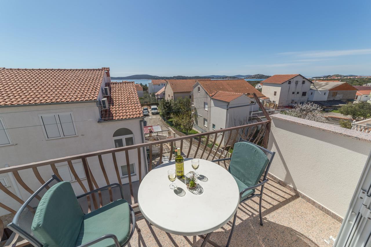 Apartments Valentino Vodice Exterior photo